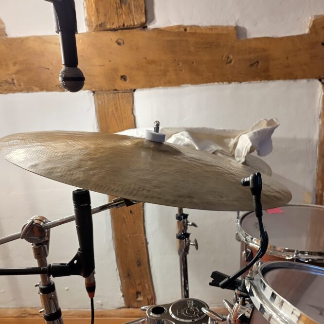 Microphone placement on the Istanbul Agop 30th Anniversary 22" Ride